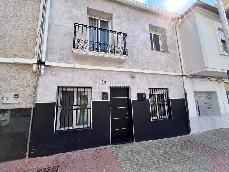 Foto 017856ae-73f4-4b20-b38d-3d2782c81cbc. Casa amb calefacció a Novelda