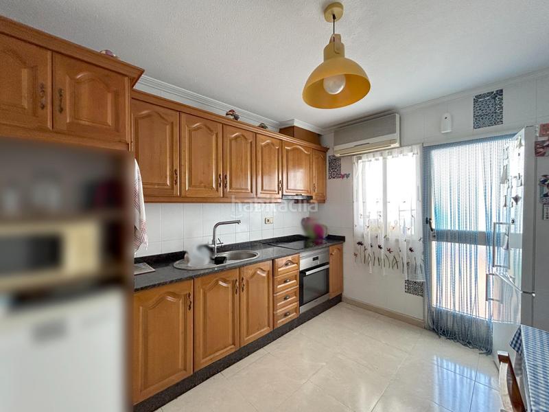 Foto 98197e3d-8305-4bdf-a688-893781b47173. Casa amb calefacció a Novelda