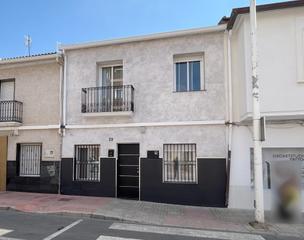 Casa  Calle reyes catolicos. Tu casa tu nuevo hogar