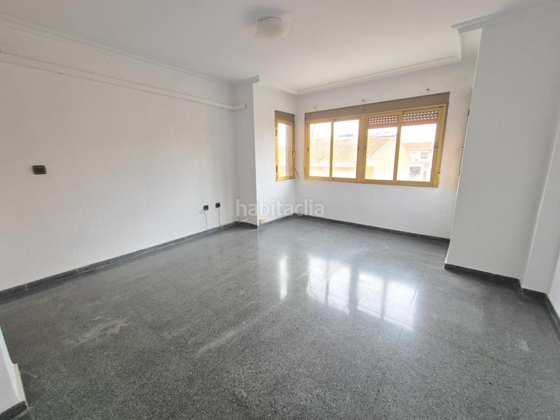 Foto 478cfd33-72f9-4a0e-a05c-3a8a1c28e033. Pis a Monforte del Cid