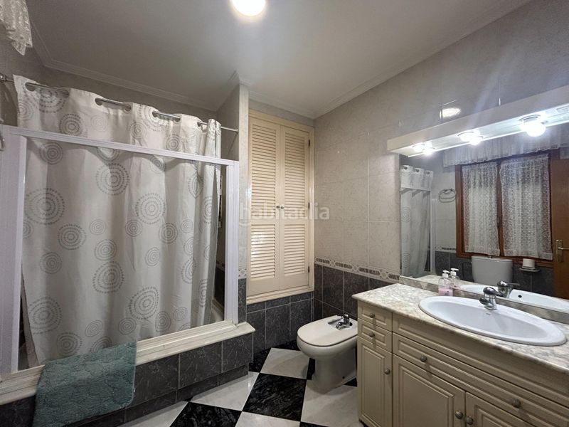 Foto 49872d73-f94a-465d-80f3-cb9b4d932e7e. Xalet amb aparcament piscina a Novelda
