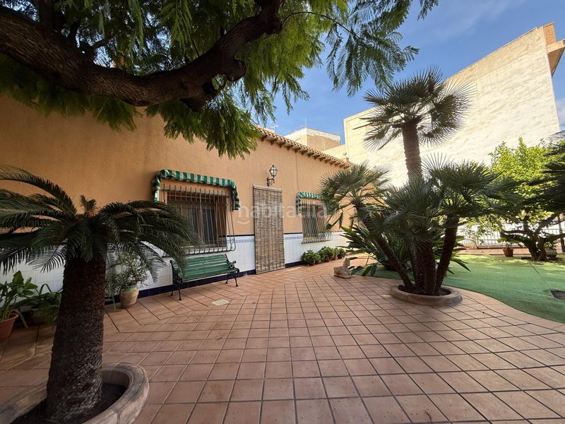 Foto 7bc56ed2-7771-4488-a48d-a1722a2f591e. Xalet amb aparcament piscina a Novelda