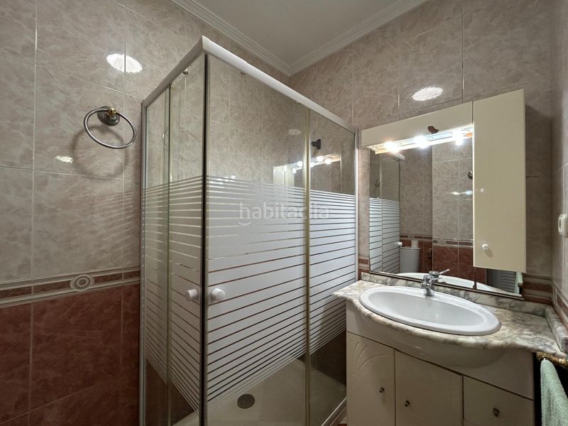 Foto 95771538-a7e2-4060-b53d-a22f0f26fa0e. Xalet amb aparcament piscina a Novelda