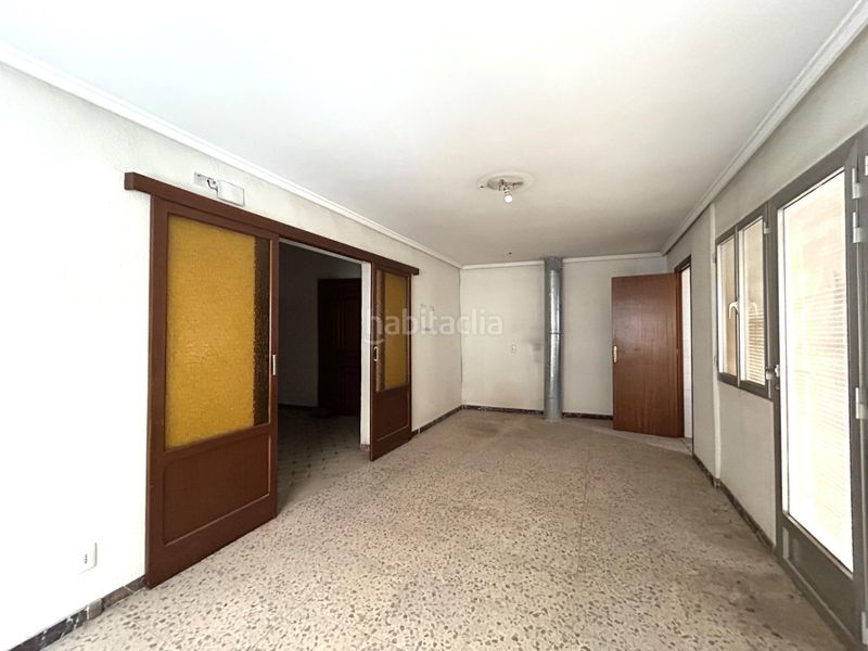 Foto 895d0553-77aa-4a70-9284-d2683694ac08. Casa amb aparcament a Novelda