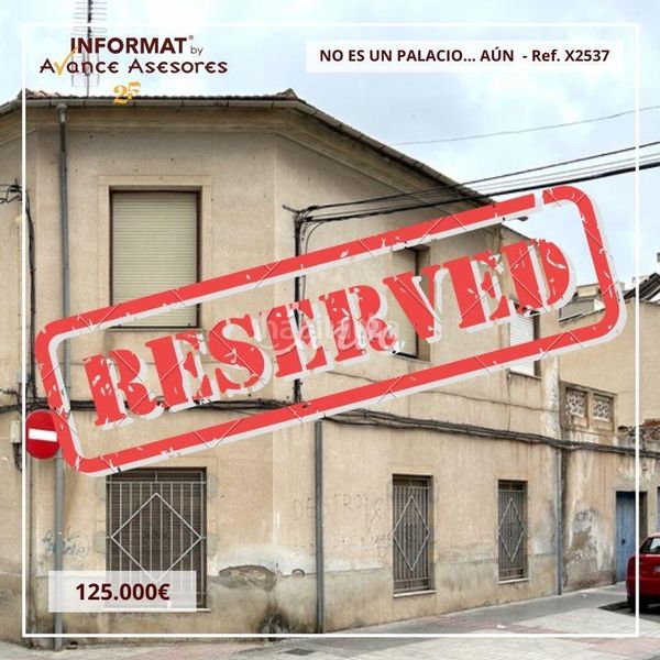 Foto f24b7720-7dab-4324-a75e-20a09f3a8c30. Casa amb aparcament a Novelda