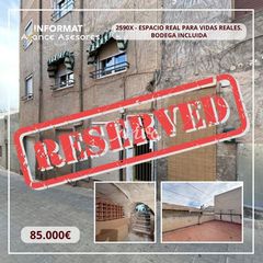 Haus  Calle hernan cortes. Espacio real para vidas reales. bodega incluida