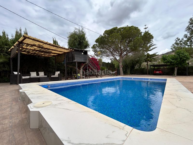 Foto 4e2a47ba-6146-4ed2-b139-d72cdcd85302. Xalet amb calefacció aparcament piscina a Novelda