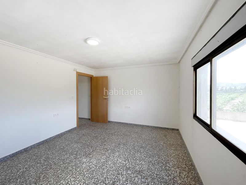 Foto 021c66ff-2132-411f-9d86-89cce48b618c. Xalet amb aparcament a Novelda