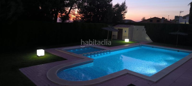 Foto 24c0479f-c655-4317-a6ac-457090554bdd. Casa adossada amb calefacció aparcament piscina a Petrer