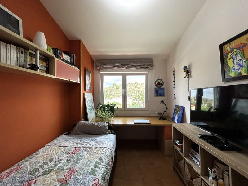 Foto 4781018d-9a74-4661-82bc-236b39ab2deb. Casa adossada amb calefacció aparcament piscina a Petrer