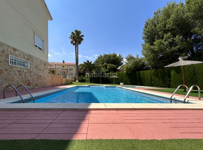 Foto d05d76d9-c63e-4022-9aa4-ec7f03e80634. Casa adossada amb calefacció aparcament piscina a Petrer