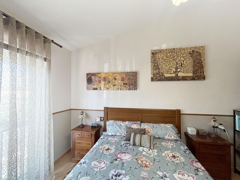 Foto d51aaa79-940c-4c63-9da6-1e91c74872ec. Casa adossada amb calefacció aparcament piscina a Petrer