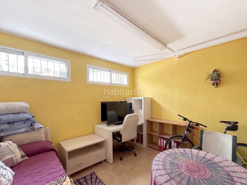 Foto f8c99d6c-6445-4d3e-94e8-428916ed986a. Casa adossada amb calefacció aparcament piscina a Petrer