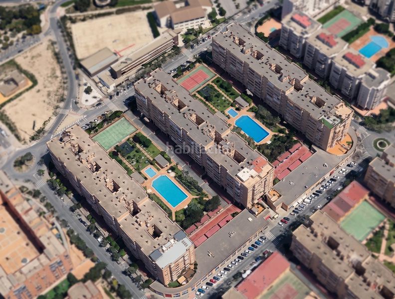 Foto 13216b55-96ea-45fd-be24-20c522a7a341. Apartament amb aparcament piscina a Babel Alicante