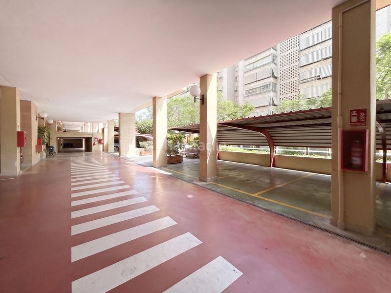 Foto 5cede219-c0a0-47dd-8400-5129150dacd5. Apartament amb aparcament piscina a Babel Alicante