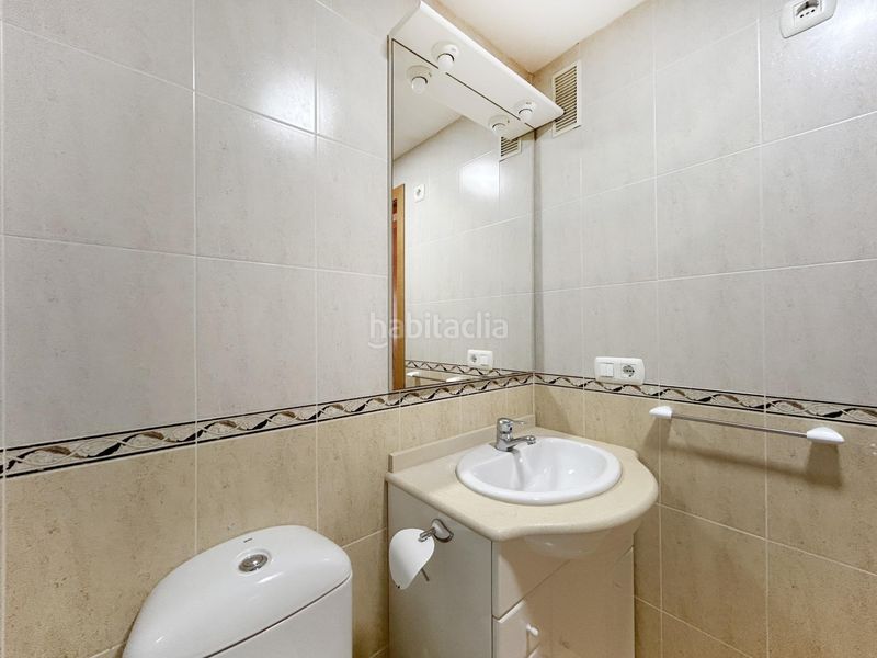 Foto 60d95ac4-a43c-4281-9b7c-3642de975681. Apartament amb aparcament piscina a Babel Alicante