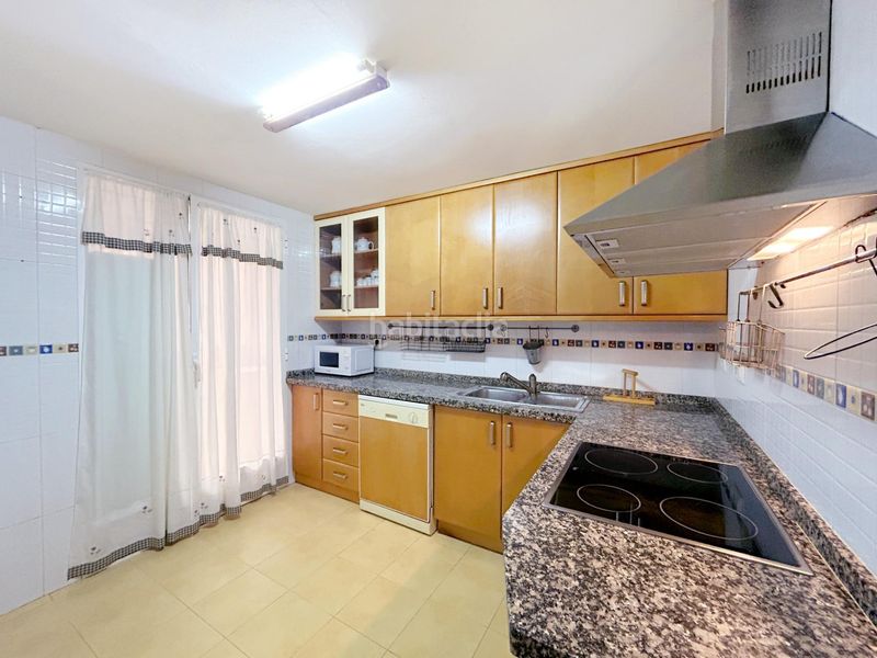 Foto 88f1bb84-46ba-4d4e-8fc4-b1e366fc60cc. Apartament amb aparcament piscina a Babel Alicante