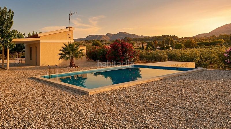 Foto b5c6dc81-419e-4ac4-bfc5-ea45c0d4cbed. Xalet amb aparcament piscina a Novelda