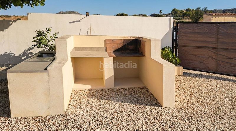 Foto c34bedee-6ba7-490a-b4d5-932e2b4702f8. Xalet amb aparcament piscina a Novelda