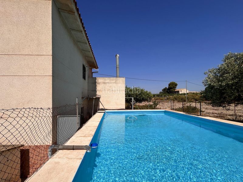 Foto 3fcf0c2f-1590-4a7e-a7dd-ad84d9c24aec. Casa amb aparcament piscina a Novelda