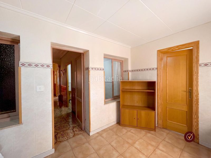 Foto f5823b4f-5f37-4e45-b180-63d3c260ddf8. Casa amb calefacció a Novelda