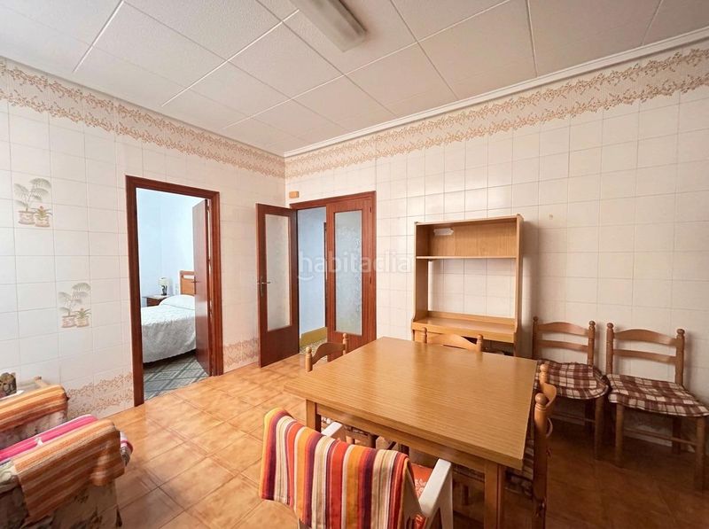 Foto f4afbc7c-2bf3-4b7e-93b7-d1ff073a623d. Casa amb aparcament a Novelda