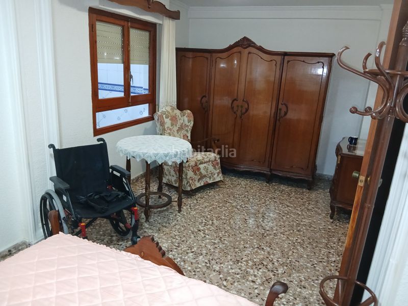 Foto e4651916-2d01-4a9b-8e64-bec0f5503c8d. Pis a Almoradí