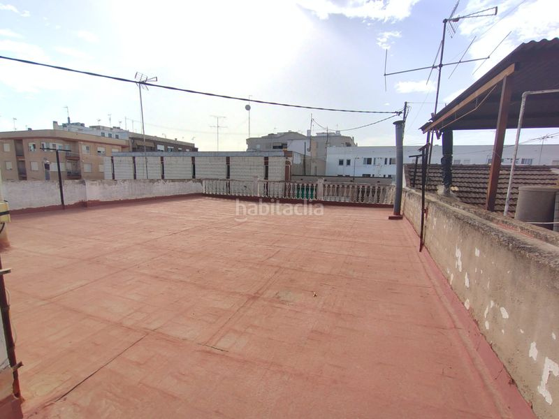 Foto a8aa74d0-1d53-45d4-8b2c-555d470b9423. Casa amb xemeneia aparcament a Almoradí