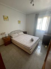 Planta baixa  Avenida de las cortes valencianas. Planta baja a la venta en daya vieja