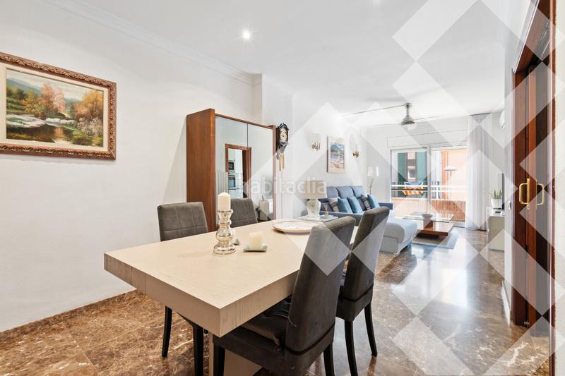 Foto 4d4377e0-153f-4bf0-8c43-658016462c04. Semi detached house with fireplace heating parking in Badalona
