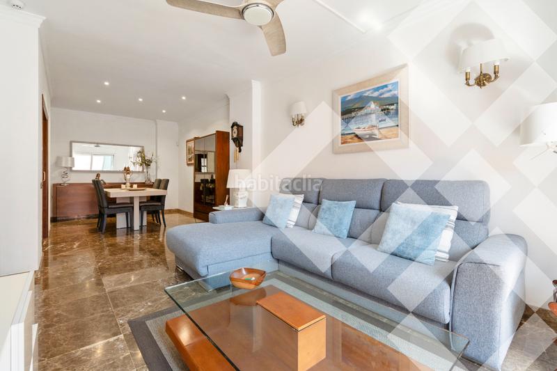 Foto 55ac166b-bbca-44f6-a998-861b77a7aa31. Semi detached house with fireplace heating parking in Badalona