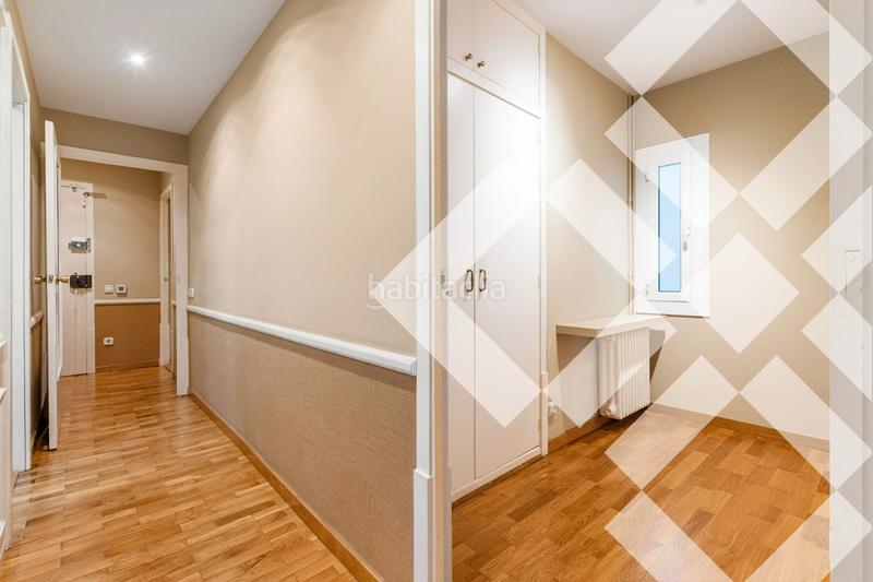 Foto 4316503c-3505-4703-88b3-430d667fcd41. Appartamento con riscaldamento parcheggio in Putget - Farró Barcelona