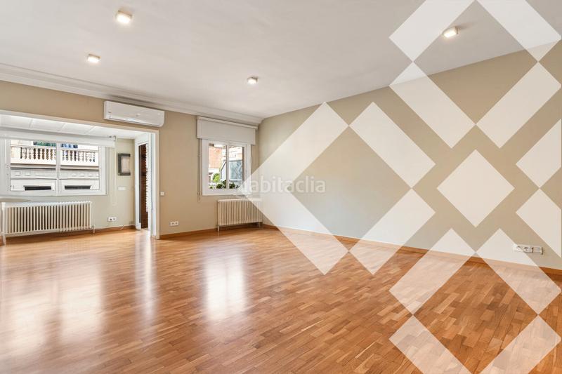 Foto a724dfc3-e6bf-488d-b6c7-eb6e1363084a. Appartamento con riscaldamento parcheggio in Putget - Farró Barcelona