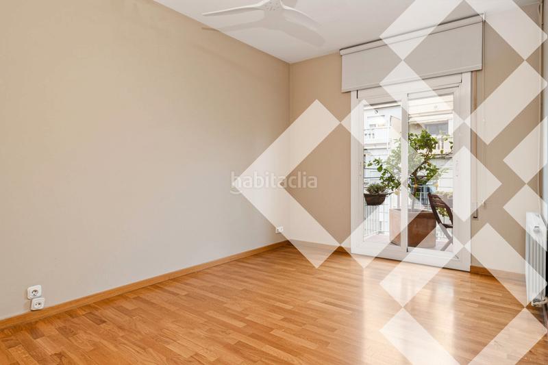 Foto dcb422b5-cdfd-4f6d-ab43-d4c63e3f0eba. Appartamento con riscaldamento parcheggio in Putget - Farró Barcelona