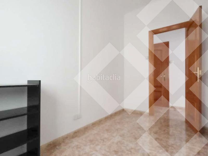 Foto ef92f03c-ab16-4df8-b079-296db0ef4c11. Alquiler piso alquiler temporal, bonito piso de 4 habitaciones junto a sant pau en Barcelona