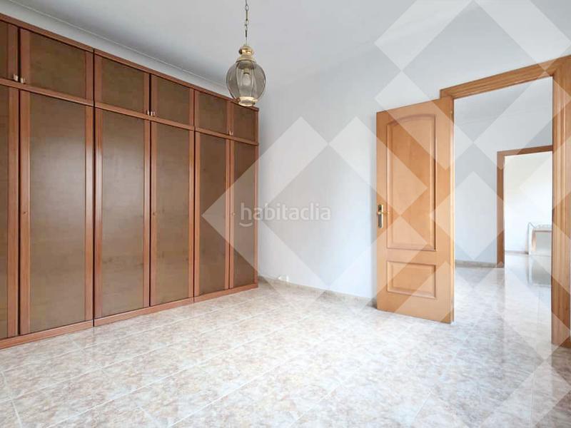 Foto 9cf9e657-75ed-44bc-b322-66943f07c069. Lloguer pis amb calefacció a Baix Guinardó Barcelona