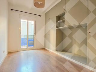 Location Appartement  Carrer de provença. Bonito piso reformado en alquiler temporal, 3 habitaciones, balc