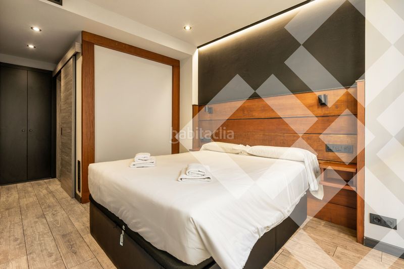 Piso finca 2009, reformado, todo exterior, licencia turística no revocable, 3 habitaciones 2 baños, parking incluido, vistas, ascensor en Barcelona - Imagen 15