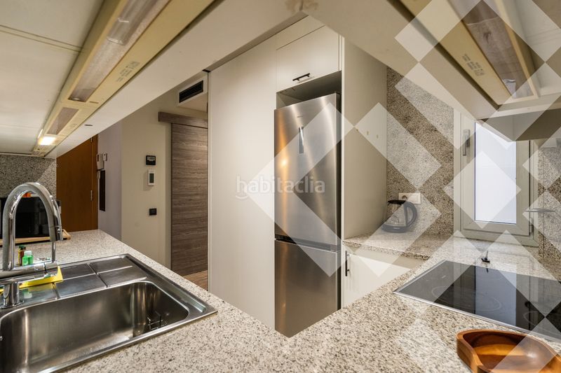 Piso finca 2009, reformado, todo exterior, licencia turística no revocable, 3 habitaciones 2 baños, parking incluido, vistas, ascensor en Barcelona - Imagen 10