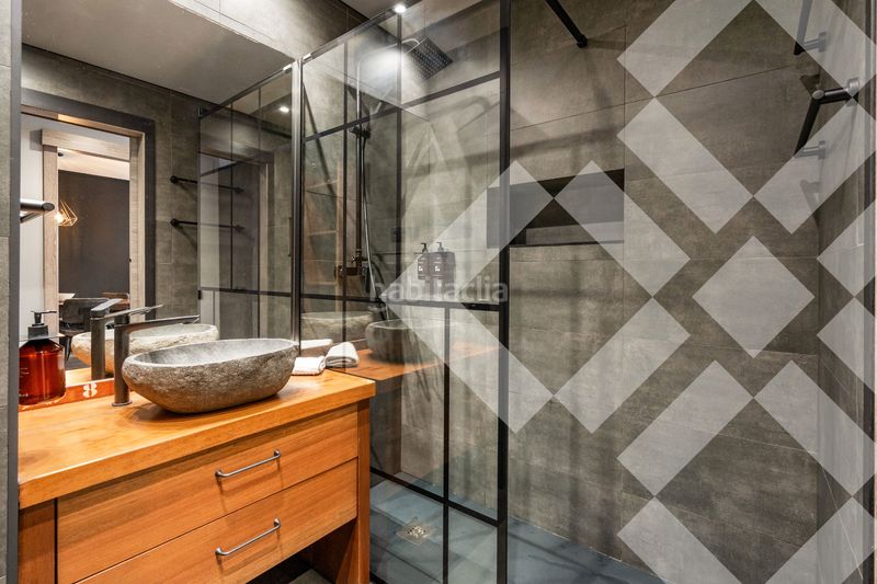 Piso finca 2009, reformado, todo exterior, licencia turística no revocable, 3 habitaciones 2 baños, parking incluido, vistas, ascensor en Barcelona - Imagen 16