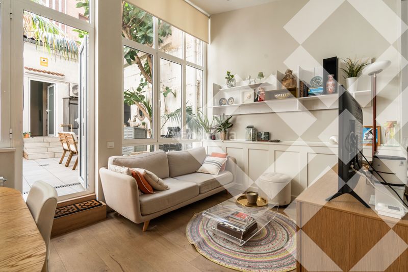 Piso terraza de 30m2, reforma de 300.000€, 3 habitaciones y 3 baños, muy luminoso y silencioso, finca regia en Barcelona - Imagen 5