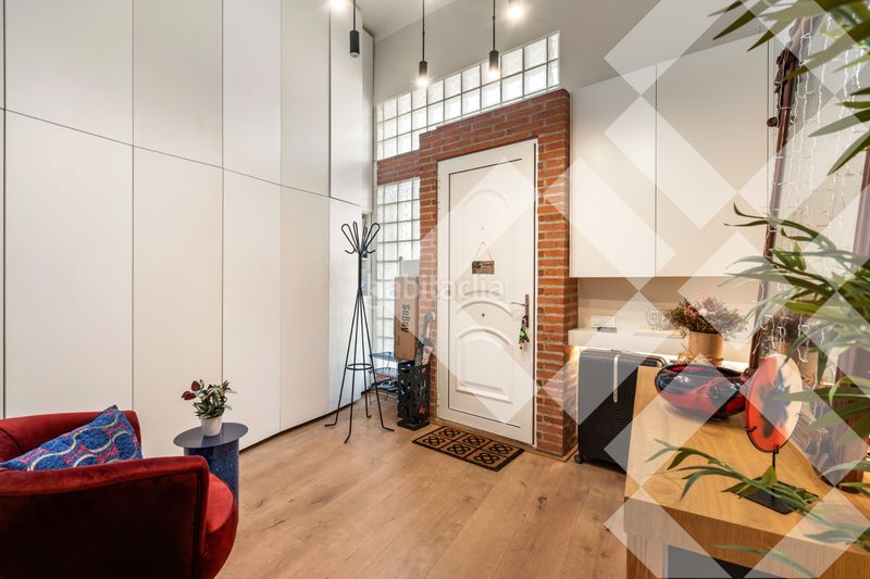 Piso terraza de 30m2, reforma de 300.000€, 3 habitaciones y 3 baños, muy luminoso y silencioso, finca regia en Barcelona - Imagen 24