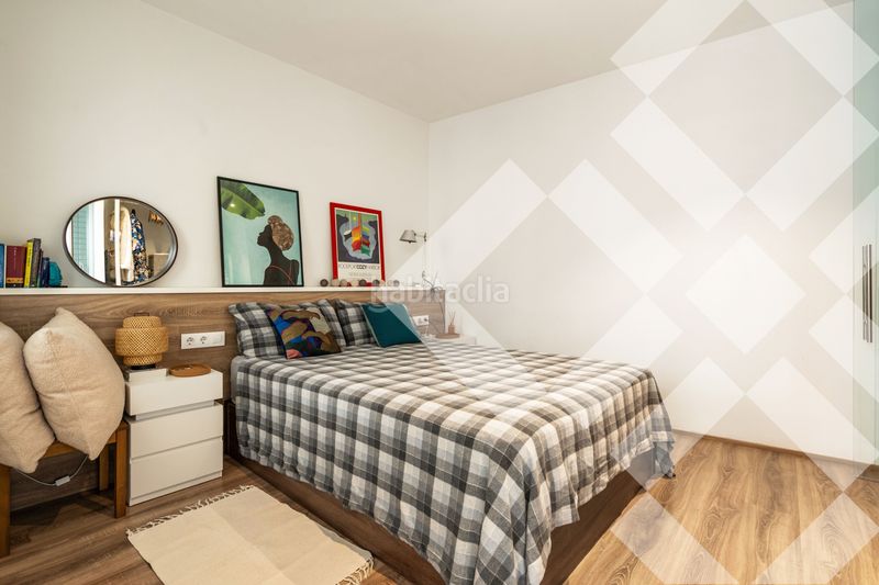 Piso terraza de 30m2, reforma de 300.000€, 3 habitaciones y 3 baños, muy luminoso y silencioso, finca regia en Barcelona - Imagen 12