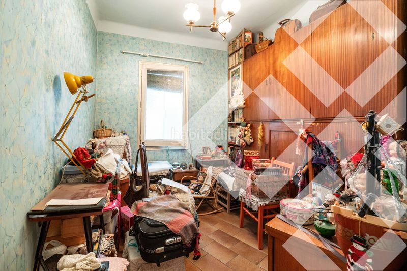 Piso alto, 6º luminoso, vistas sagrada familia, balcón, 4 habitaciones, ascensor en Barcelona - Imagen 18