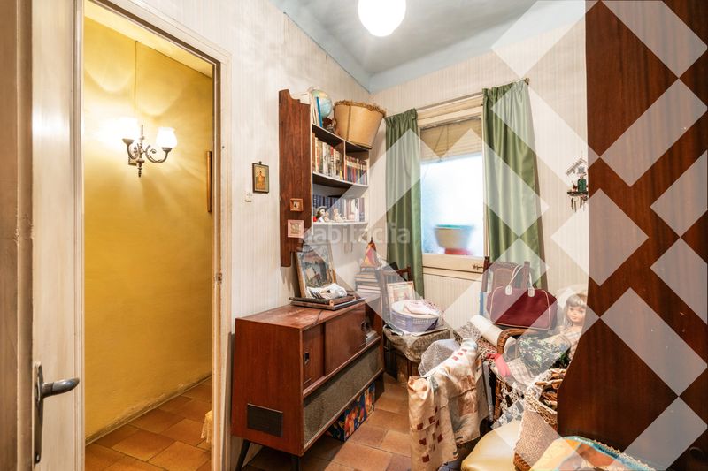 Piso alto, 6º luminoso, vistas sagrada familia, balcón, 4 habitaciones, ascensor en Barcelona - Imagen 22