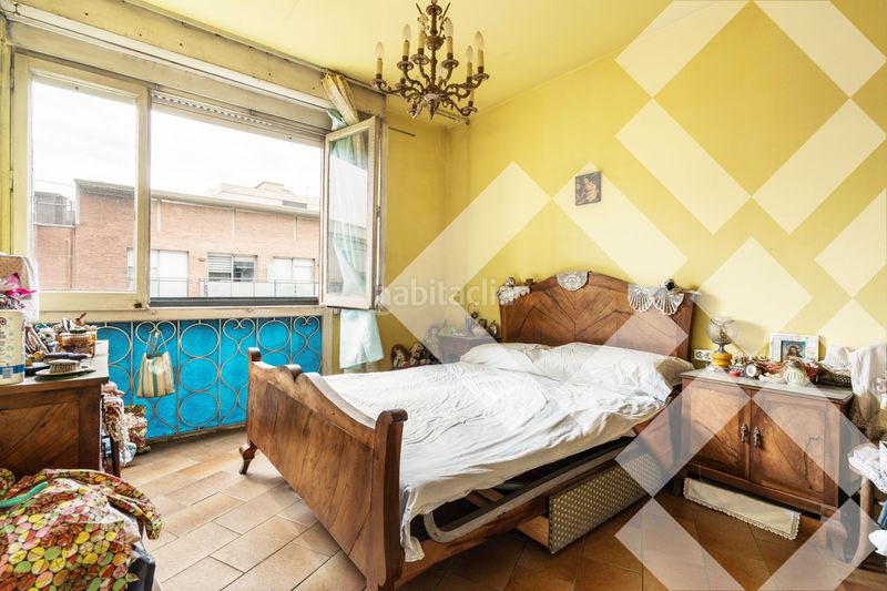 Piso alto, 6º luminoso, vistas sagrada familia, balcón, 4 habitaciones, ascensor en Barcelona - Imagen 12