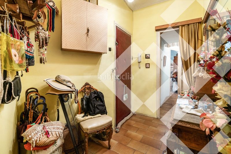 Piso alto, 6º luminoso, vistas sagrada familia, balcón, 4 habitaciones, ascensor en Barcelona - Imagen 26