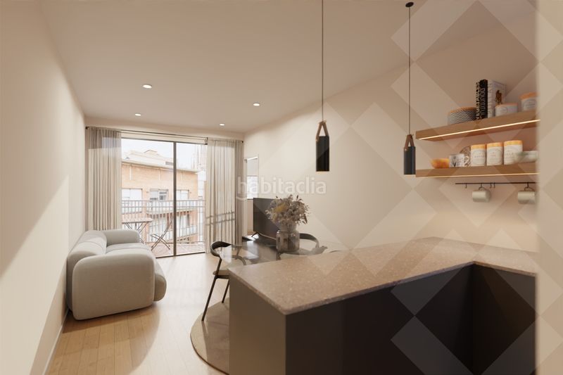 Piso sagrada familia, 4 habitaciones, 2 baños, balcón con vistas a la basílica en Barcelona - Imagen 2