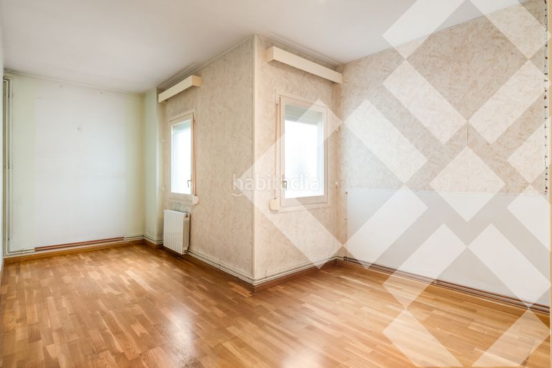 Piso alto (7º) luminoso, silencioso, vistas a parque, parking incluido, 3 habitaciones 2 baños, gran balcón, ascensor en Barcelona - Imagen 19