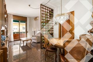 Appartement à El Poble Sec - Parc de Montjuïc. En el corazón de barcelona, 4 habitaciones, 1 baño, 1 aseo, balc